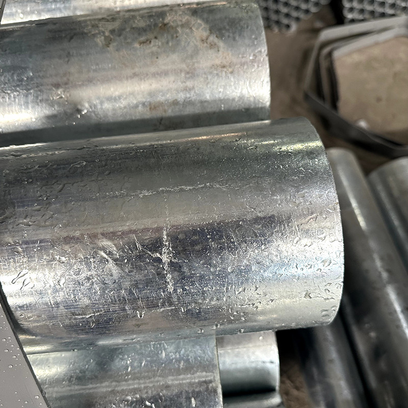 2m 2 Inch Hot Dipped Galvanized Gi Round Steel Pipes For Borewell